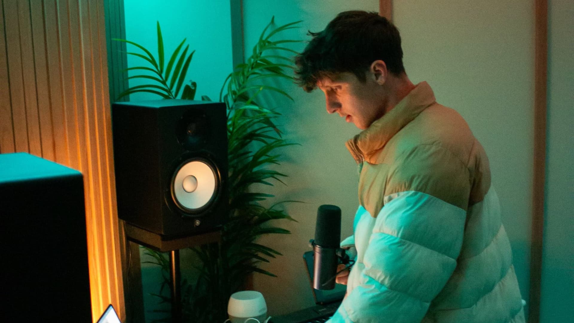 Powfu Presents: The Lofi Library Tour